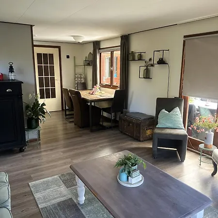 木屋 Rustiek Bos Sven