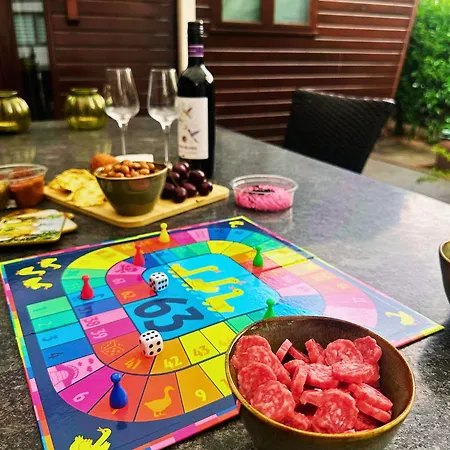 Horská chata Rustiek Boschalet Sven Veluwe Met Omheinde Tuin *